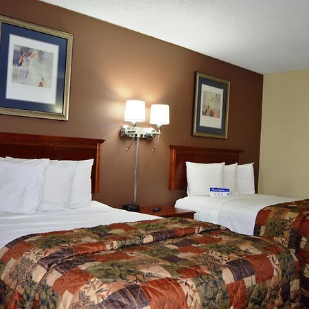 Americas Best Value Inn Tulsa I-44 Oakhurst Pokoj fotografie